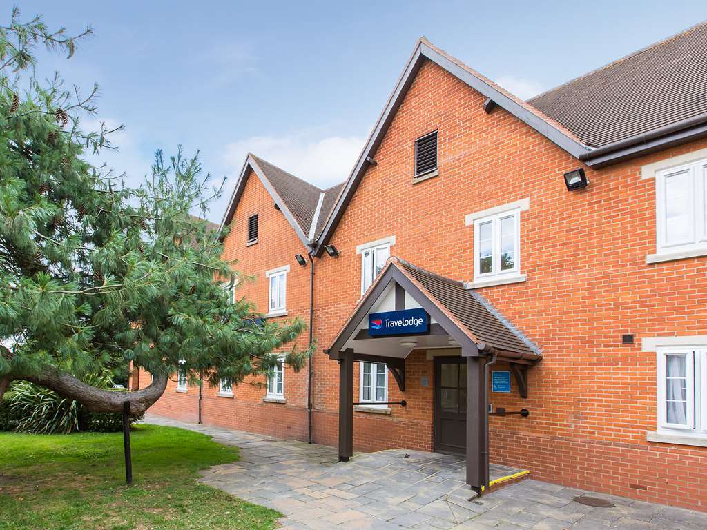 Travelodge Basildon ウィックフォード エクステリア 写真